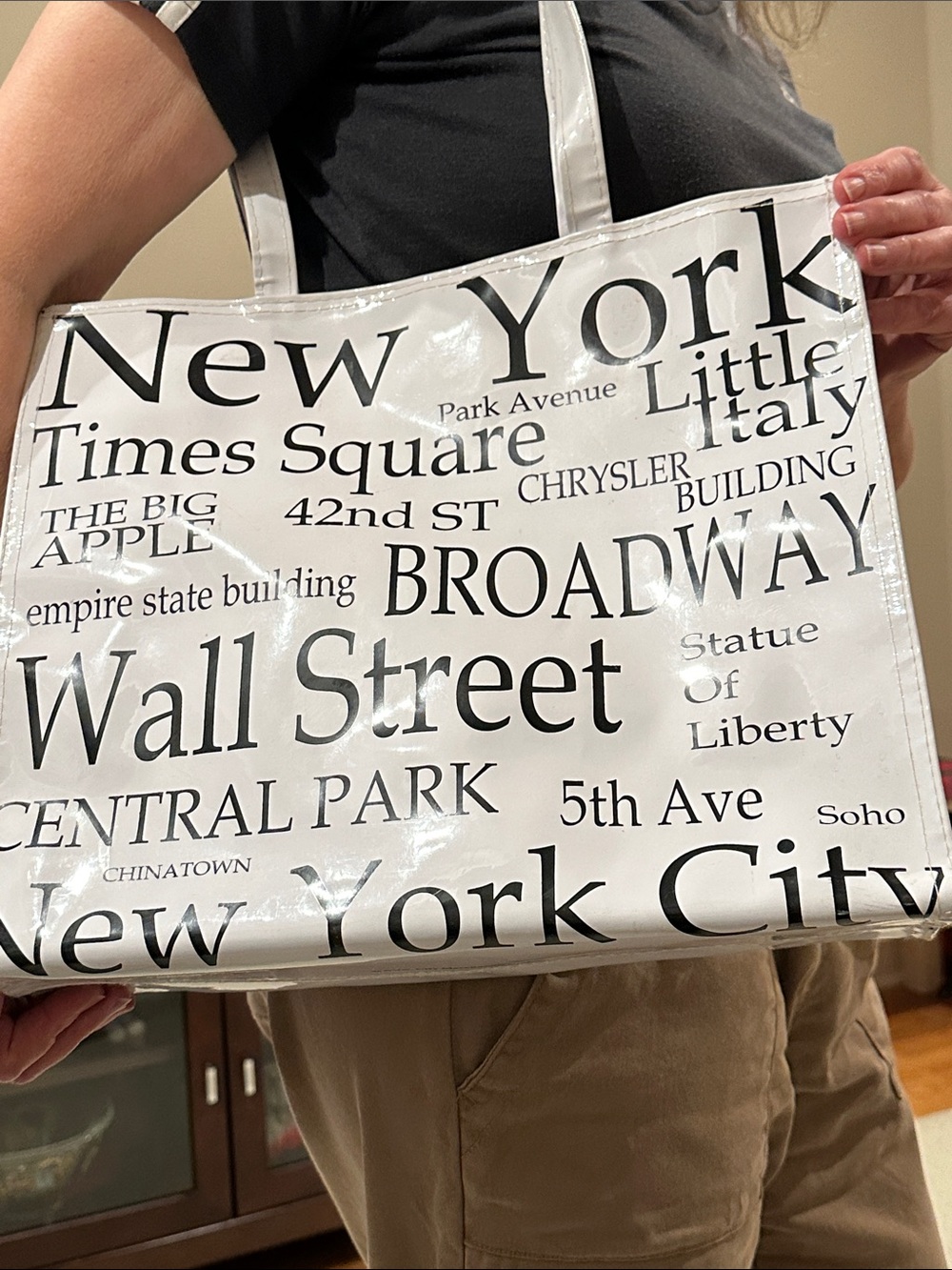 Fun New York Word-Print Tote Bag in White and Black